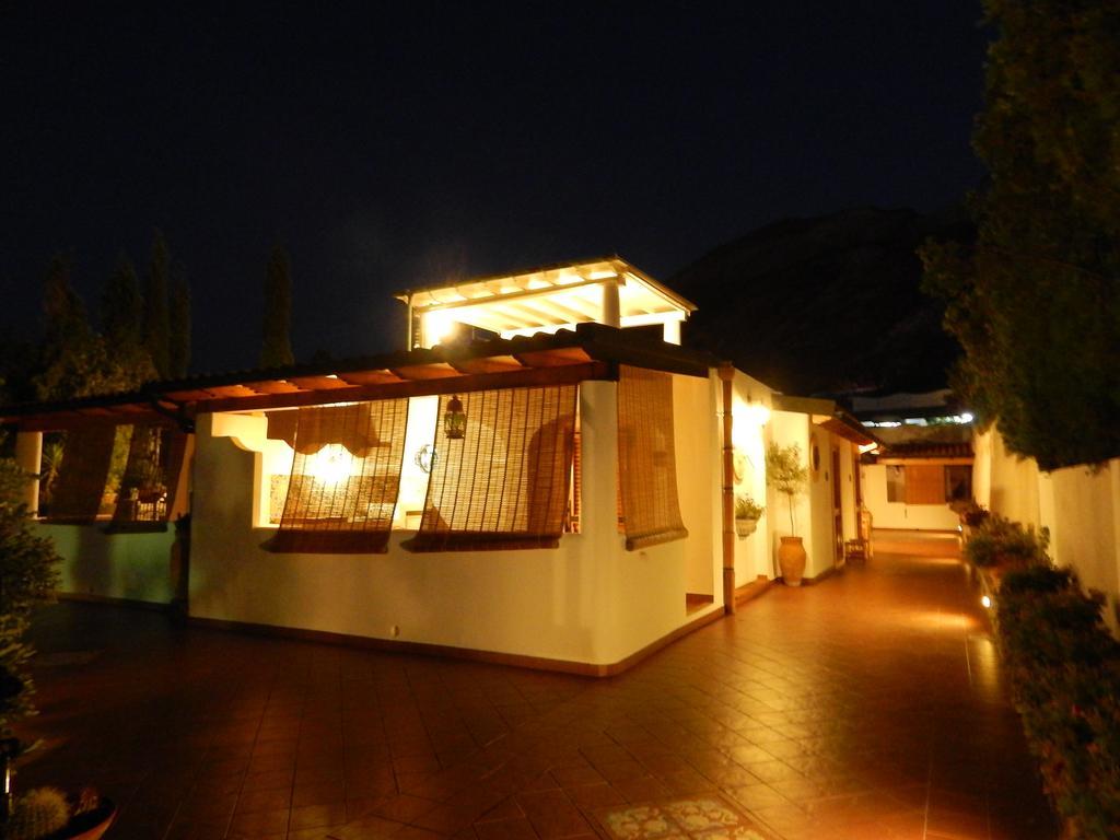 Casa Arcada Acomodação com café da manhã Vulcano  Exterior foto